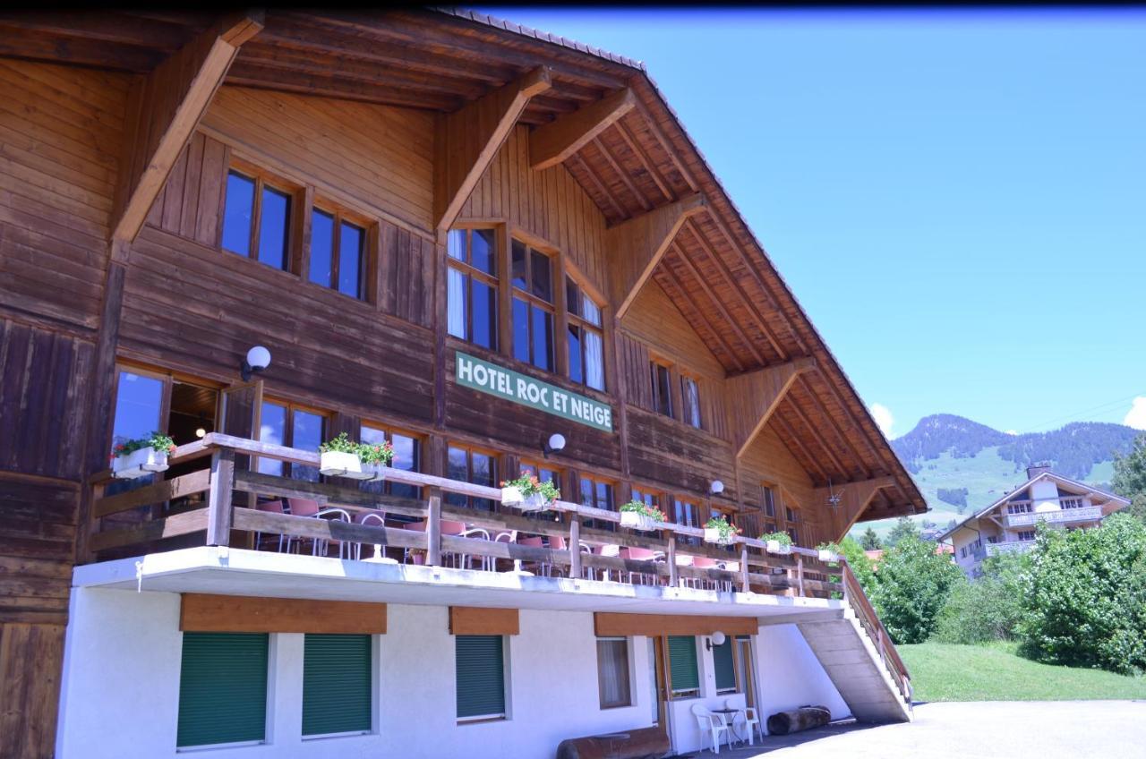 Hotel Roc Et Neige Chateau-d'Oex Esterno foto