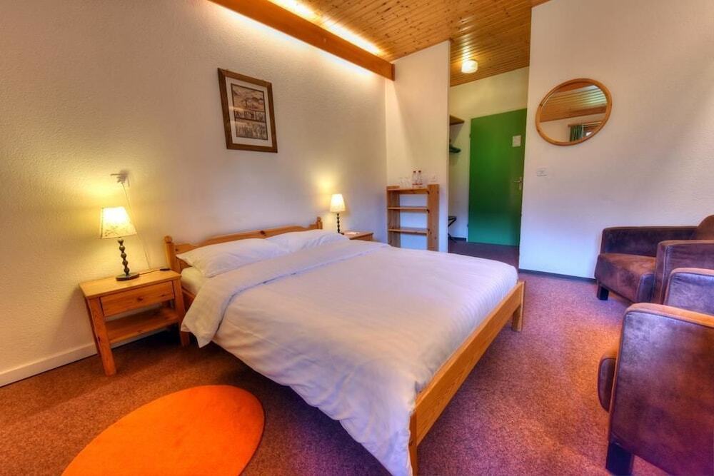 Hotel Roc Et Neige Chateau-d'Oex Esterno foto
