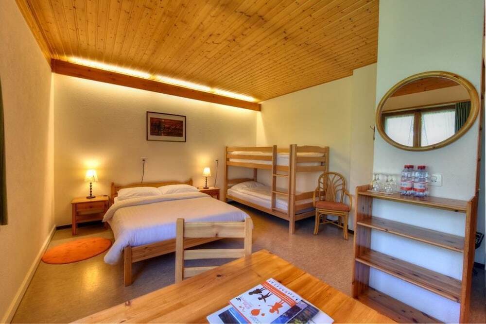 Hotel Roc Et Neige Chateau-d'Oex Esterno foto